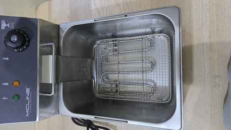 Al Badiah, Food, 🔥 Broast Frying Machine &ndash; Used Once (Like New) 🔥