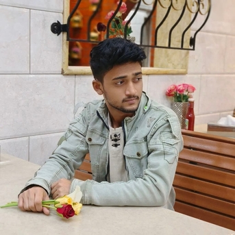 Olaya, Job Seekers, I Need Jod