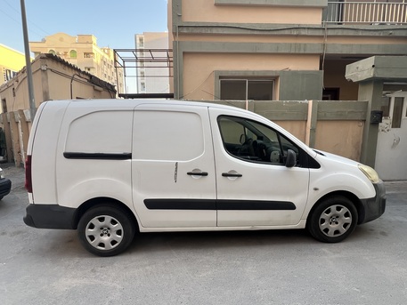 Manama, Vehicles, Cars & Trucks , BHD 1000,  Peugeot Partner,  2016,  Manual,  229000 KM,   For Sale