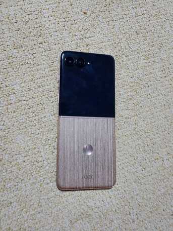 Riyadh, Mobile Phones, SAR 2600,  Motorola Razr 60 Ultra Mobile Phone