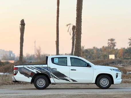Manama, Vehicles, Cars & Trucks , BHD 5700,  MITSUBISHI L200,  2023,  Automatic,  117000 KM,   DOUBLE CABIN PICKUP  MODEL  WELL MAINTAINED