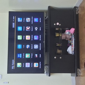 Al Khobar Al Shamalia, Electronics, SAR 650,  📺 TCL 42&rdquo; LED TV For Sale &ndash; Excellent Condition