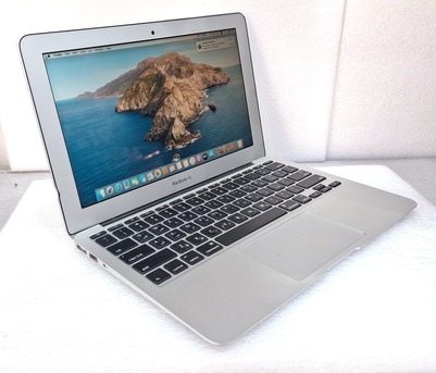 Manama, Electronics, BHD 55,  MacBook Air Core I5 11" HD LED Screen 4GB RAM + 128GB SSD Good Working Ready Only 55/-BD