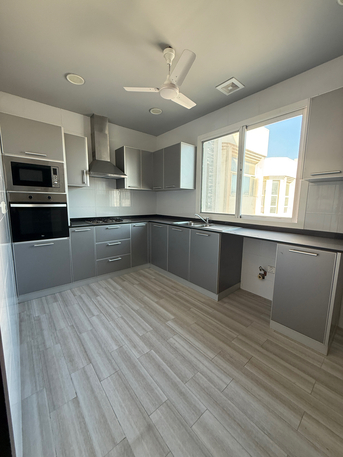 Manama, Apartments/Houses, BHD 220/year,  2 BR,  Spacious 2 Bhk Flat With Ewa