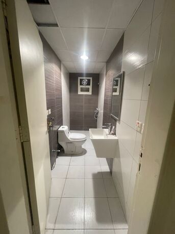 Olaya, Rooms Available, SAR 3000/month,  1 Bed Studio In Prime Location Near King Fahad Library Metro Station