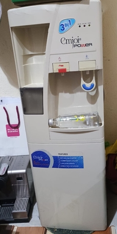 Riyadh, Appliances, SAR 200,  Water Dispenser Emoji 3 In1 Is Available In Excellent Condition And At The Best Price.