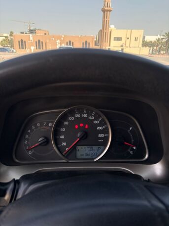 Riyadh, Vehicles, Cars & Trucks , SAR 45000,  Toyota RAV4,  2015,  Automatic,  170000 KM,