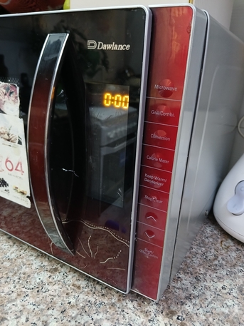 Dammam, Appliances, SAR 250,  Dawlance Microwave  (Baking + Microwave)