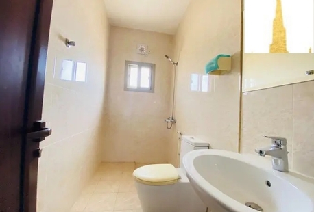 Mahooz, Offices, BHD 300,  130 Sq. Feet,  EXCELLENT OFFICE IN PRIME LOCATION MAHOOZ 2 ROOM 2 BATH SPACIOUS HALL | PARKING