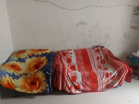 Manama, Furniture, BHD 10,  House Hold Items Sale Urgently As Per The Phots