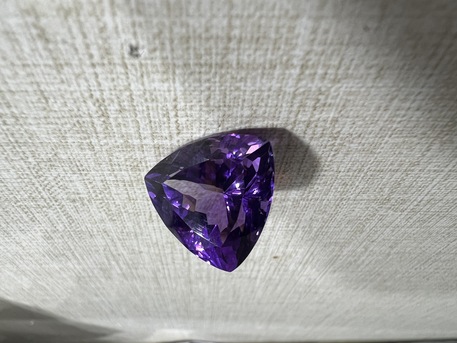 Riyadh, Jewelry, SAR 01,  Premium Quality Purple Amethyst &ndash; Trillion Cut &ndash; Excellent Clarity