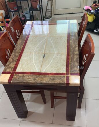 Manama, Furniture, BHD 35,  Dining Table Sale 35 BD Call 39328880