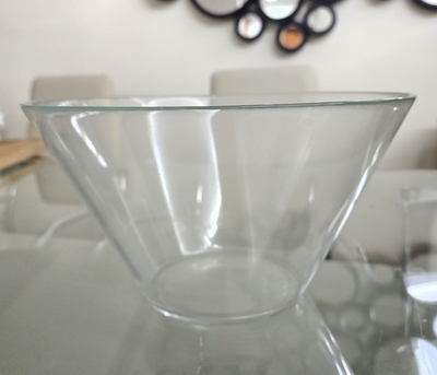 Juffair, Household Items, BHD 1,  Large Bowls, Big Glasses And Cutlery Set For Sale