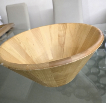 Juffair, Household Items, BHD 1,  Large Bowls, Big Glasses And Cutlery Set For Sale