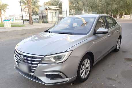 Jeddah, Vehicles, Cars & Trucks , SAR 32000,  MG 5,  2023,  Automatic,  90000 KM,  Mid Option - Push Start - Silver Color - Excellent Condition
