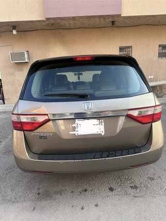 Riyadh, Vehicles, Cars & Trucks , SAR 32000,  Honda Odyssey,  2011,  Automatic,  206000 KM,   EX-L 3.5L V6