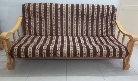 Riyadh, Furniture, SAR 475,  2 Sets Of Stylish 7 Seater Sofa For Sale-Very Good Condition-Riyadh