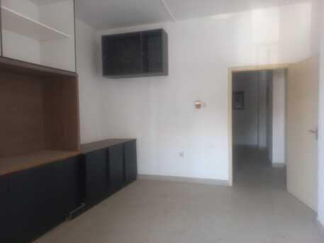 Manama, Offices, BHD 240,  Offices With Parking