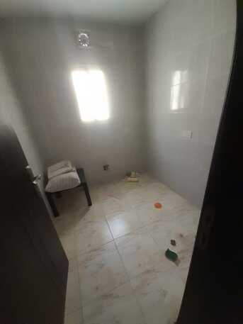 Manama, Offices, BHD 100,  Two Room Commercial Flat