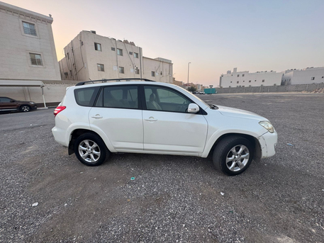 Jubail, Vehicles, Cars & Trucks , SAR 35000,  Toyota RAV4,  2011,  Automatic,  270000 KM,  Full Option