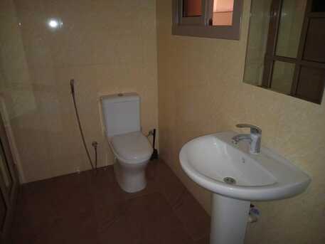 Manama, Offices, BHD 150,  Ground Floor  Commercial Flat