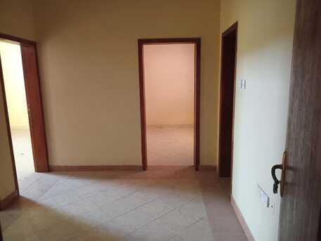 Manama, Offices, BHD 135,  2 Rooms  Commercial Flat With Lift