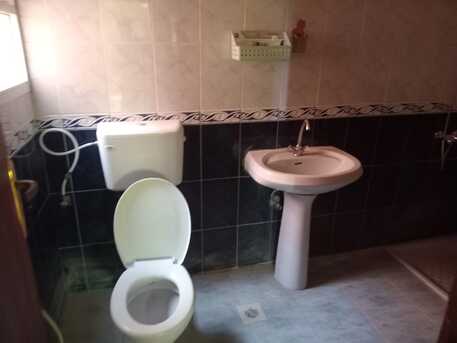 Manama, Offices, BHD 135,  2 Rooms  Commercial Flat With Lift