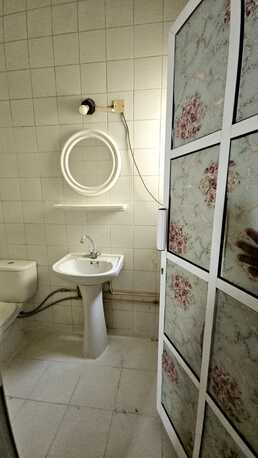 Salmaniya, Apartments/Houses, BHD 130/month,  2 BR,  2 Bedroom Unfurnished Flat For Rent Without Ewa