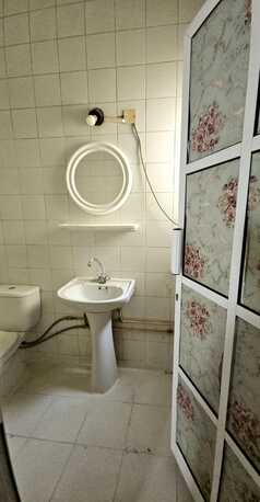 Salmaniya, Apartments/Houses, BHD 130/month,  2 BR,  2 Bedroom Unfurnished Flat For Rent Without Ewa