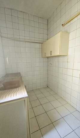 Salmaniya, Apartments/Houses, BHD 130/month,  2 BR,  2 Bedroom Unfurnished Flat For Rent Without Ewa