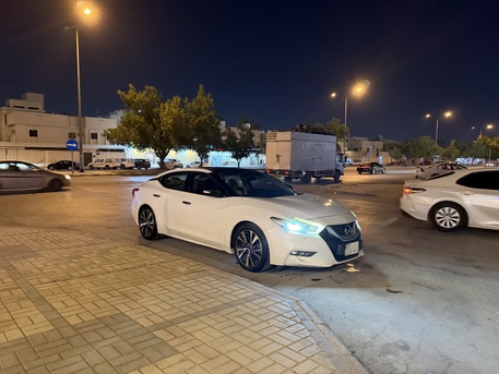 Riyadh, Vehicles, Cars & Trucks , SAR 43500,  Nissan Maxima SV,  2017,  Automatic,  281000 KM,    Panoramic Sunroof