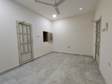 Gudaibiya, Apartments/Houses, BHD 140/year,  1 BR,  Gudaibiya:- Groundfloor Studio Flat On Rent With Ewa..