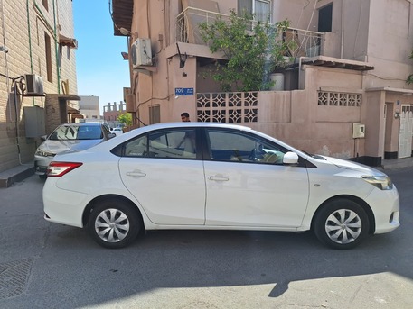 Manama, Vehicles, Cars & Trucks , BHD 3000,  Toyota Yaris,  2017,  Automatic,  200000 KM,    Model For Sale.
