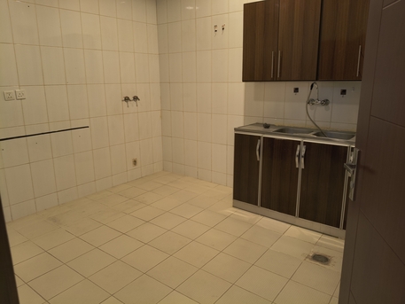 Al Malaz, Apartments/Houses, SAR 51000/year,  3 BR,  3BHK Family Apartment Available In Al Malaz Near Indian Embassy School