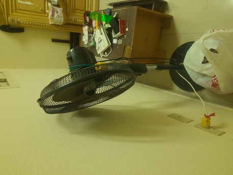 Jubail, Air Conditioners, SAR 1000,  WindowAC  Fridge Washing Machine,fan, Mixer Gas Cylinder For Sale