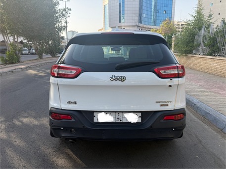 Al Baghdadyiah Al Sharqyia, Vehicles, Cars & Trucks , SAR 39000,  Jeep Cherokee,  2016,  Automatic,  105000 KM,