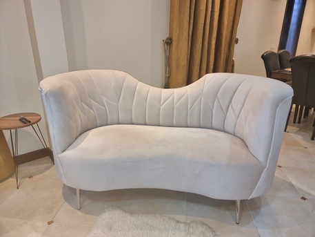 Zinj, Furniture, BHD 40,  2 Seater Sofa