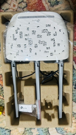 Yanbu, Materials, SAR 120,  TP-Link TL-WA901N 450Mbps Wireless N Access Point For .