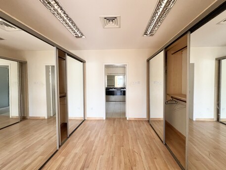 Saar, Villas, BHD 850,  Furnished,  420 Sq. Meter,  Renovated 4BR Villa With Garden In Saar Compound