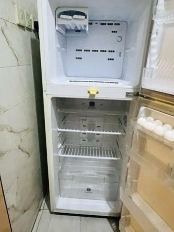 Al Aziziyah, Electronics, SAR 600,  Samsung Refrigerator And 7 Seater Sofa - Urgently Sale