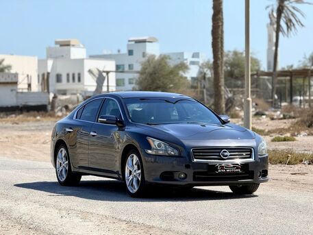 Manama, Vehicles, Cars & Trucks , BHD 1950,  Nissan Maxima,  2012,  148000 KM,    MODEL WITH PUSH BUTTON START AND ELECTRONIC LEATHER SEATS