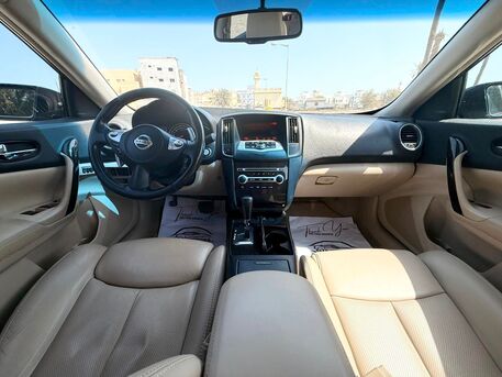 Manama, Vehicles, Cars & Trucks , BHD 1950,  Nissan Maxima,  2012,  148000 KM,    MODEL WITH PUSH BUTTON START AND ELECTRONIC LEATHER SEATS