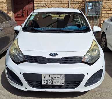 Hara, Vehicles, Cars & Trucks , SAR 16000,  Kia Rio Hatchback,  2013,  Automatic,  91000 KM,   IN WHITE COLOR