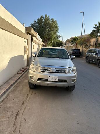 Riyadh, Vehicles, Cars & Trucks , SAR 27500,  Toyota Fortuner,  2009,  Automatic,  590 KM,