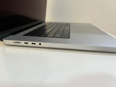 Riyadh, Electronics, SAR 8400,  For Sale: MacBook Pro 16-inch (2021) &ndash; Highest Spec M1 Max / 64GB RAM / 1TB &ndash; Like New & R
