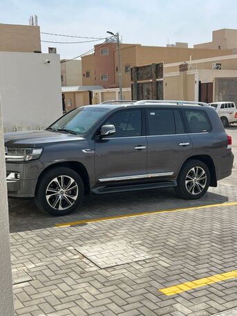 Riyadh, Vehicles, Cars & Trucks , SAR 180000,  2020 Toyota Land Cruiser GXR,  2020,  Automatic,  213000 KM,  Toyota Land Cruiser GXR