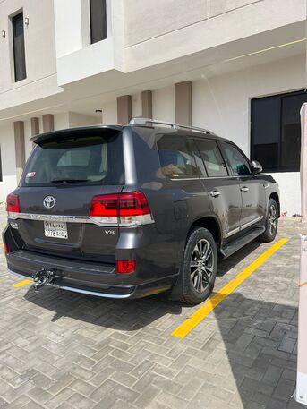 Riyadh, Vehicles, Cars & Trucks , SAR 180000,  2020 Toyota Land Cruiser GXR,  2020,  Automatic,  213000 KM,  Toyota Land Cruiser GXR