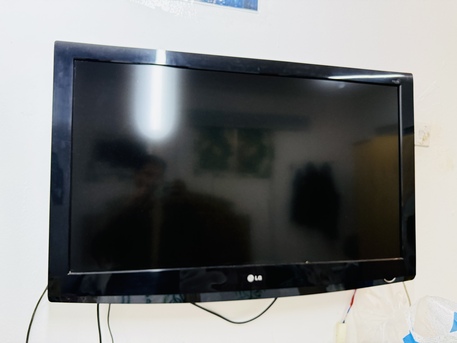 Buraidah, Appliances, SAR 400,  I Am Selling My 42-inch LG LED TV.