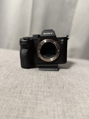 Jeddah, Electronics, SAR 7500,  Sony A7R IV (Body Only) &ndash; Mint Condition