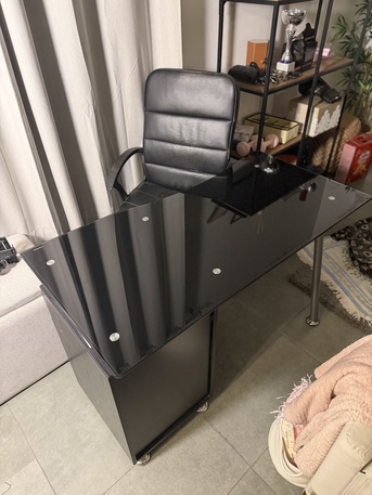 Jeddah, Furniture, SAR 750,  Desk For Sale - Excellent Condition